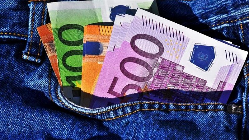 Isplata 100 evra počinje 1. juna, prijave online ili pozivom