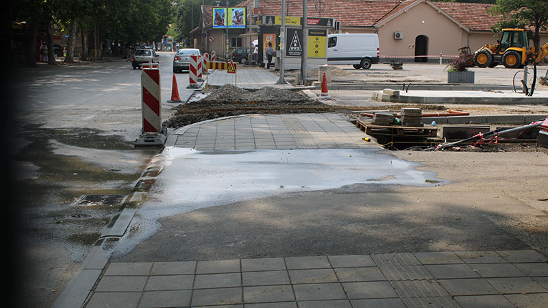 NAKON OBJAVE E-BRANIČEVA:  Novi asfalt u ulici Moše Pijade