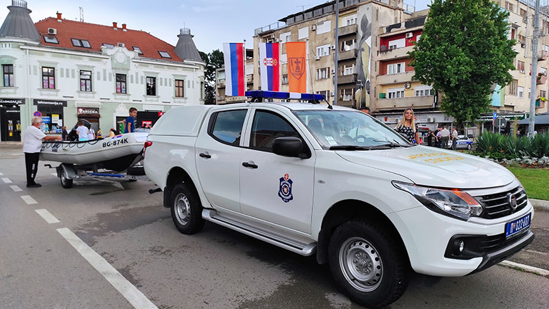Prezentacija policijske opreme i vozila u centru Požarevca (FOTO)