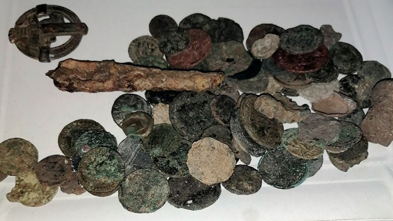 Detektorom za metal pronalazili rimske novčiće na lokalitetu Viminacijum