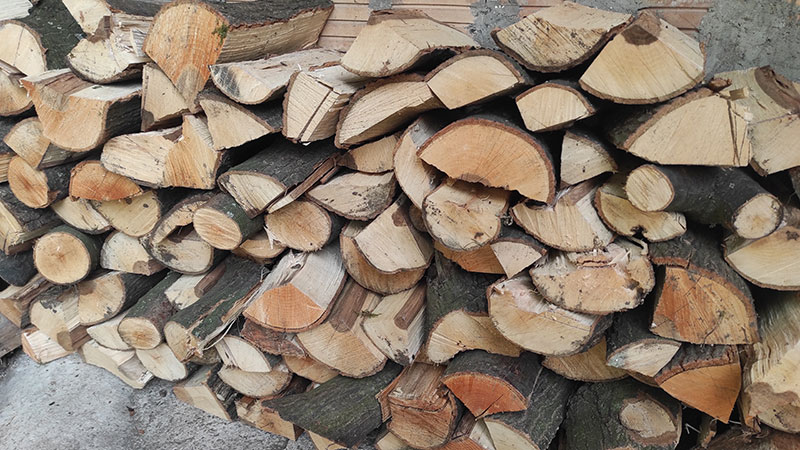 Velika potražnja dovela do rekordne cene ogrevnog drveta