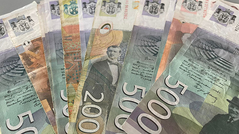 Prosečna martovska plata u Braničevskom okrugu skoro 73 hiljade dinara