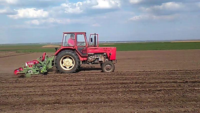 Opština Žabari dodeljuje podsticajna sredstava za investicije u poljoprivredi 