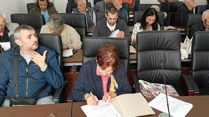 Potpisani ugovori o sufinansiranju mera energetske sanacije u Petrovcu